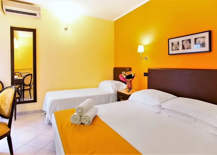 Hotel Tuscolana 3*